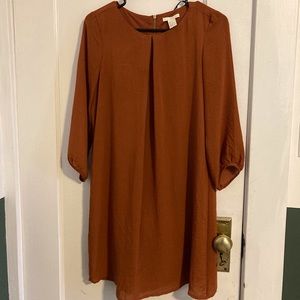 H&M knee length 3/4 sleeve pleated dress